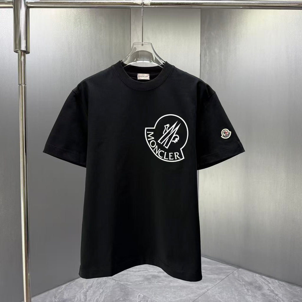 Moncler Oversized Circle Logo T-Shirt Black
