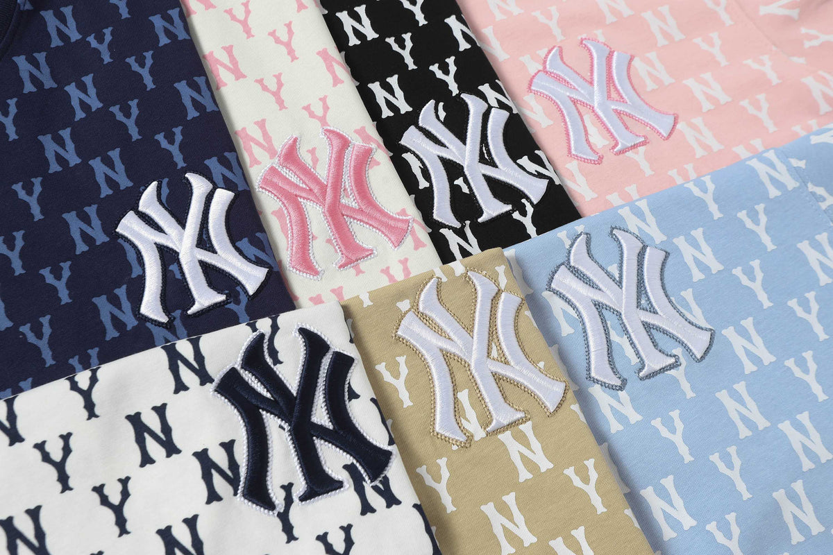 NY Yankees All-Over Monogram T-Shirt