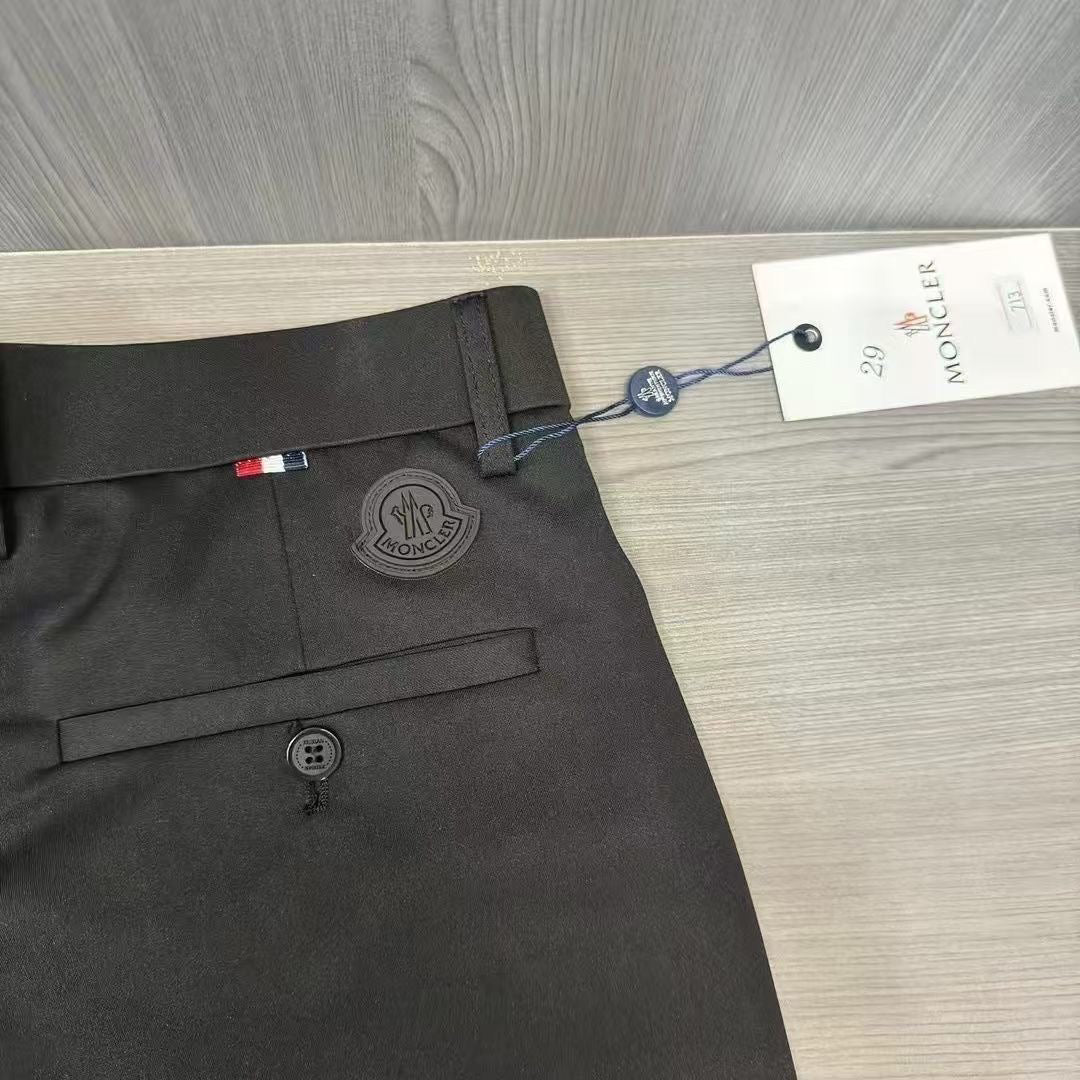 Moncler Tailored Smart Shorts Black