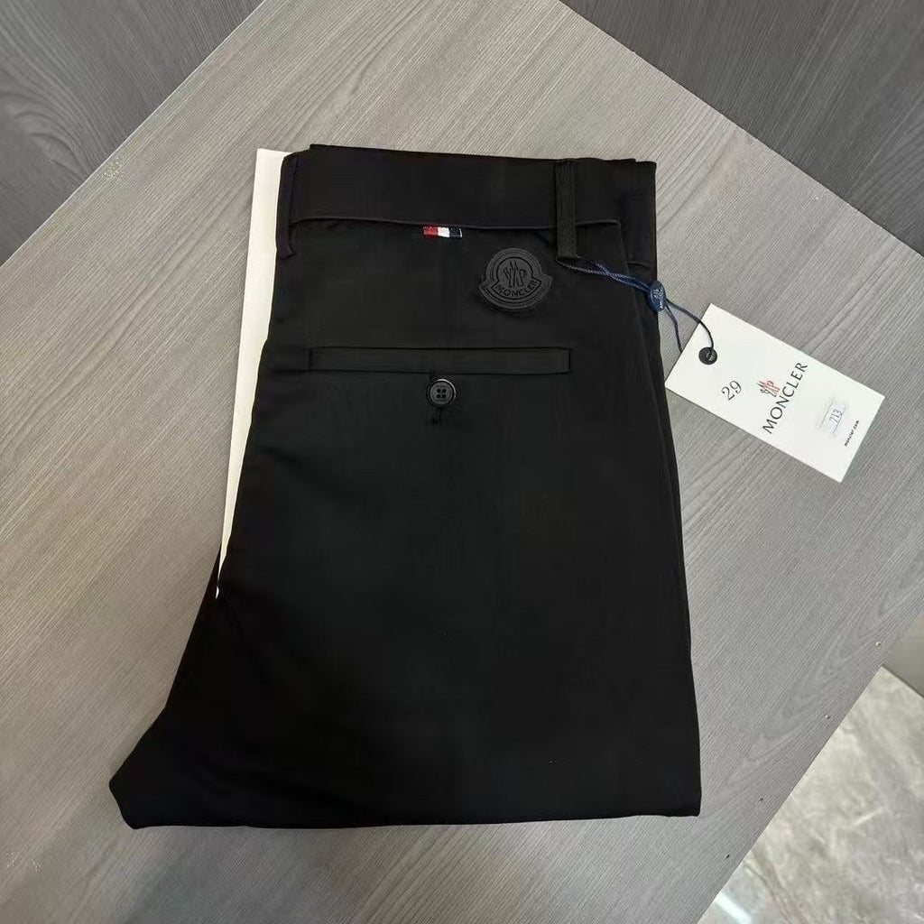 Moncler Tailored Smart Shorts Black