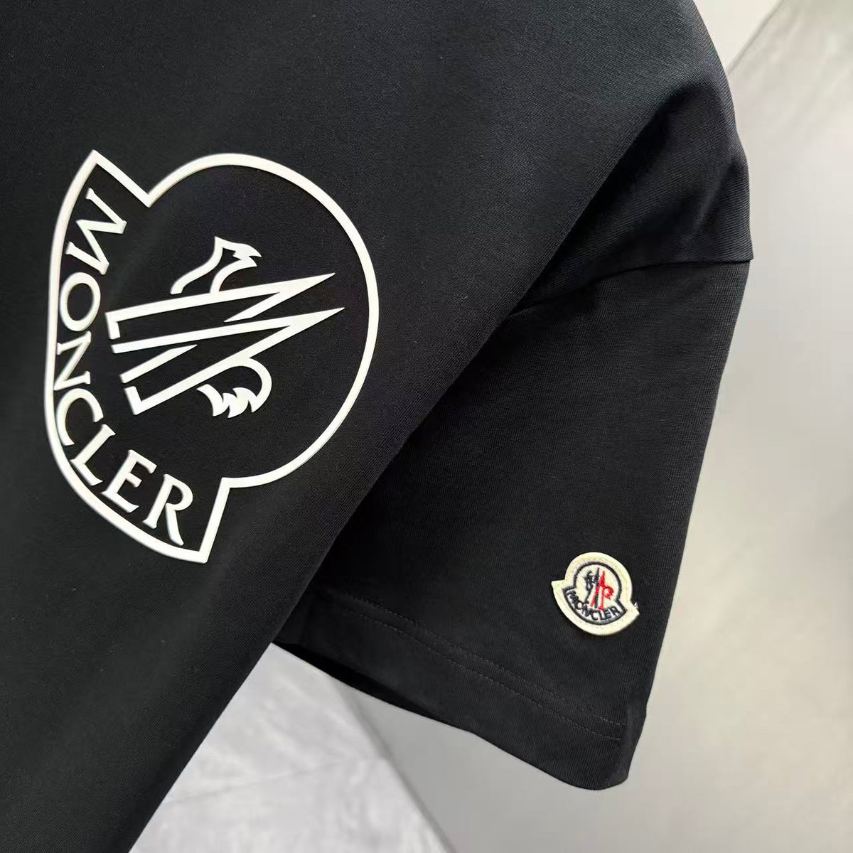 Moncler Oversized Circle Logo T-Shirt Black