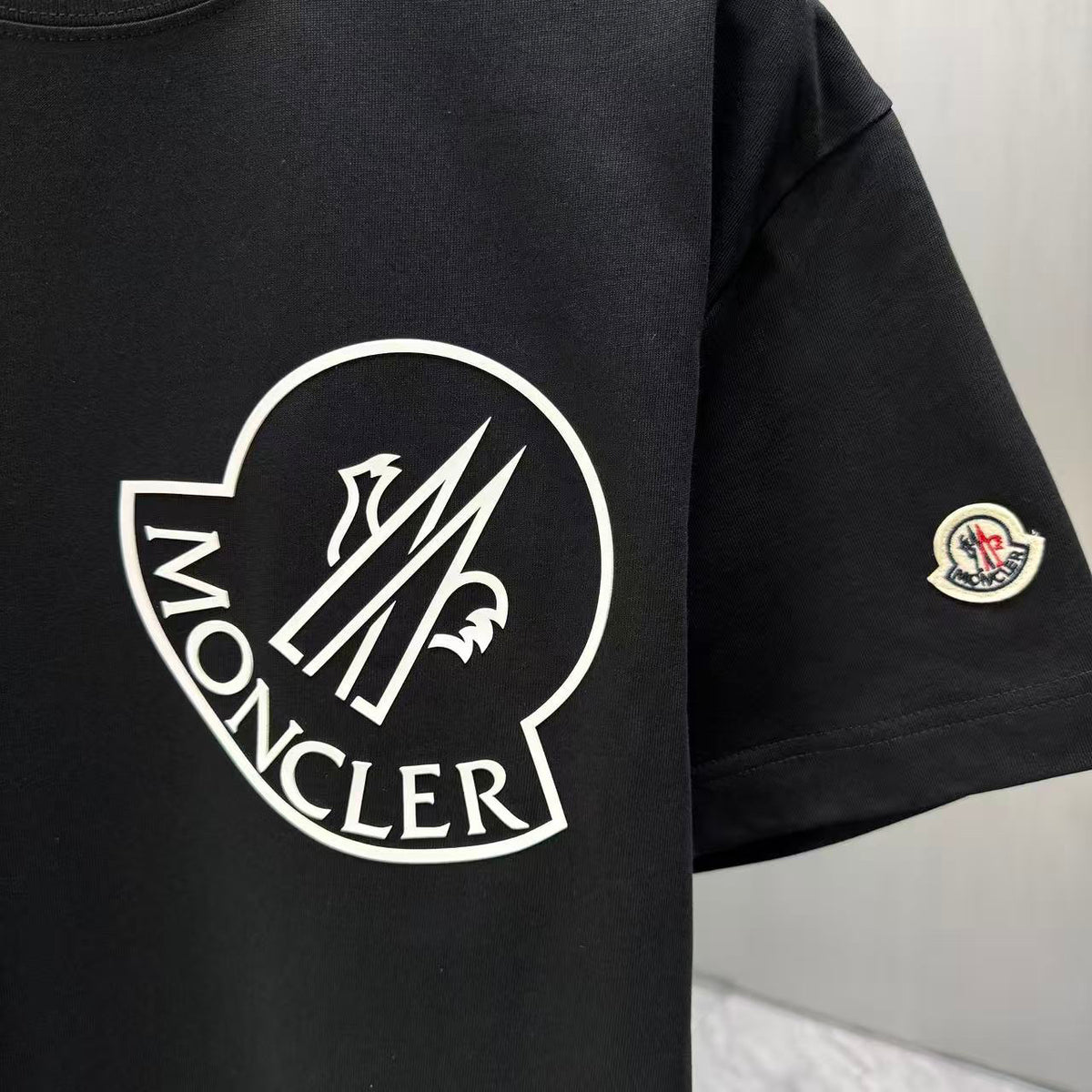Moncler Oversized Circle Logo T-Shirt Black
