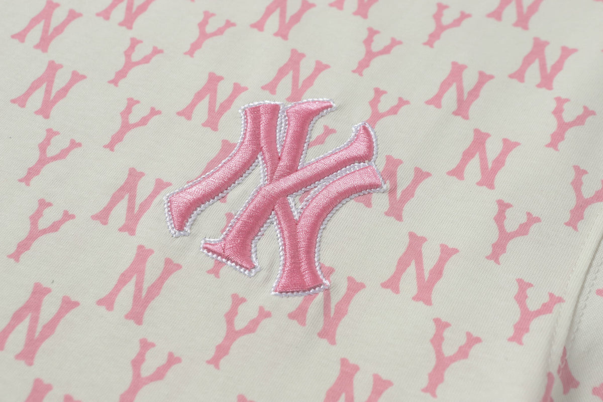 NY Yankees All-Over Monogram T-Shirt