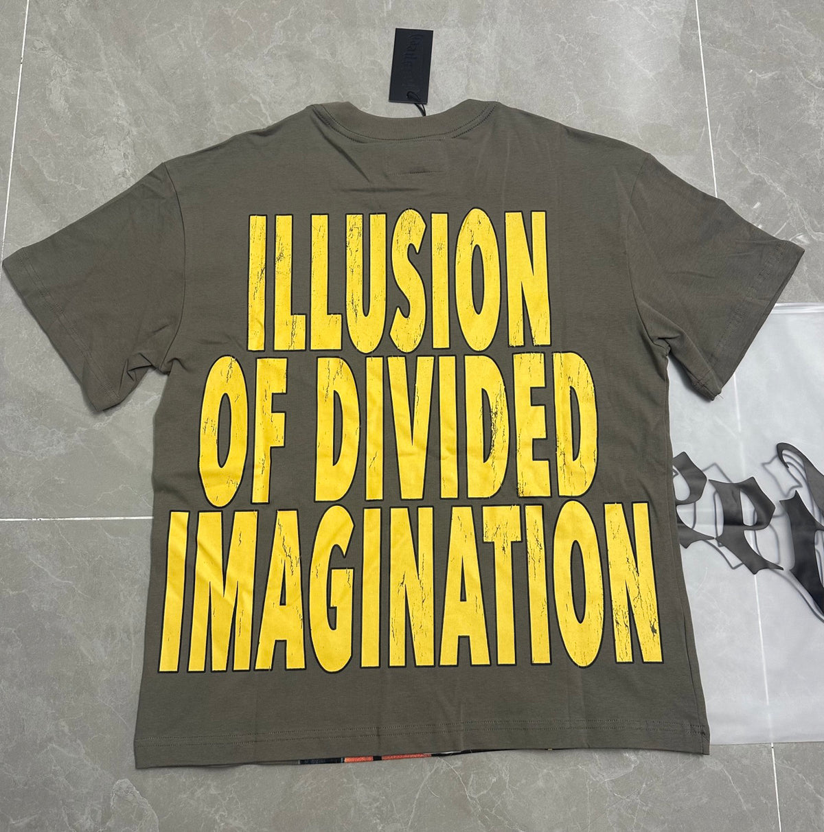Godspeed Retro Female Astronaut Sci‑Fi Short Sleeve Tee (Olive Green)