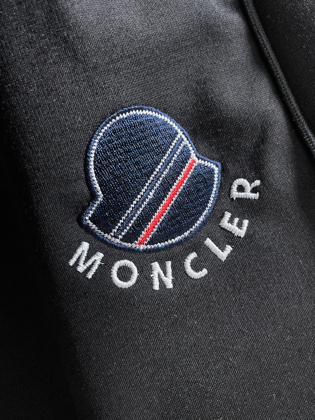 Moncler Logo Embroidered Drawstring Shorts White
