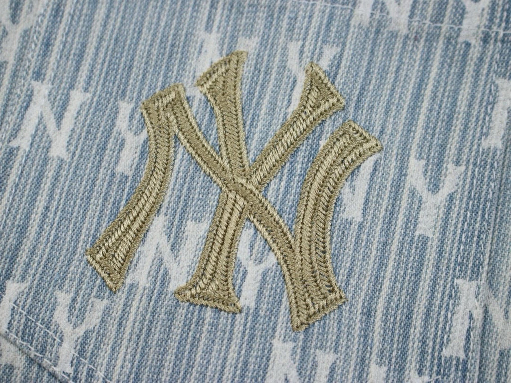 NY Yankees All-Over Monogram Jacquard Woven Shirt