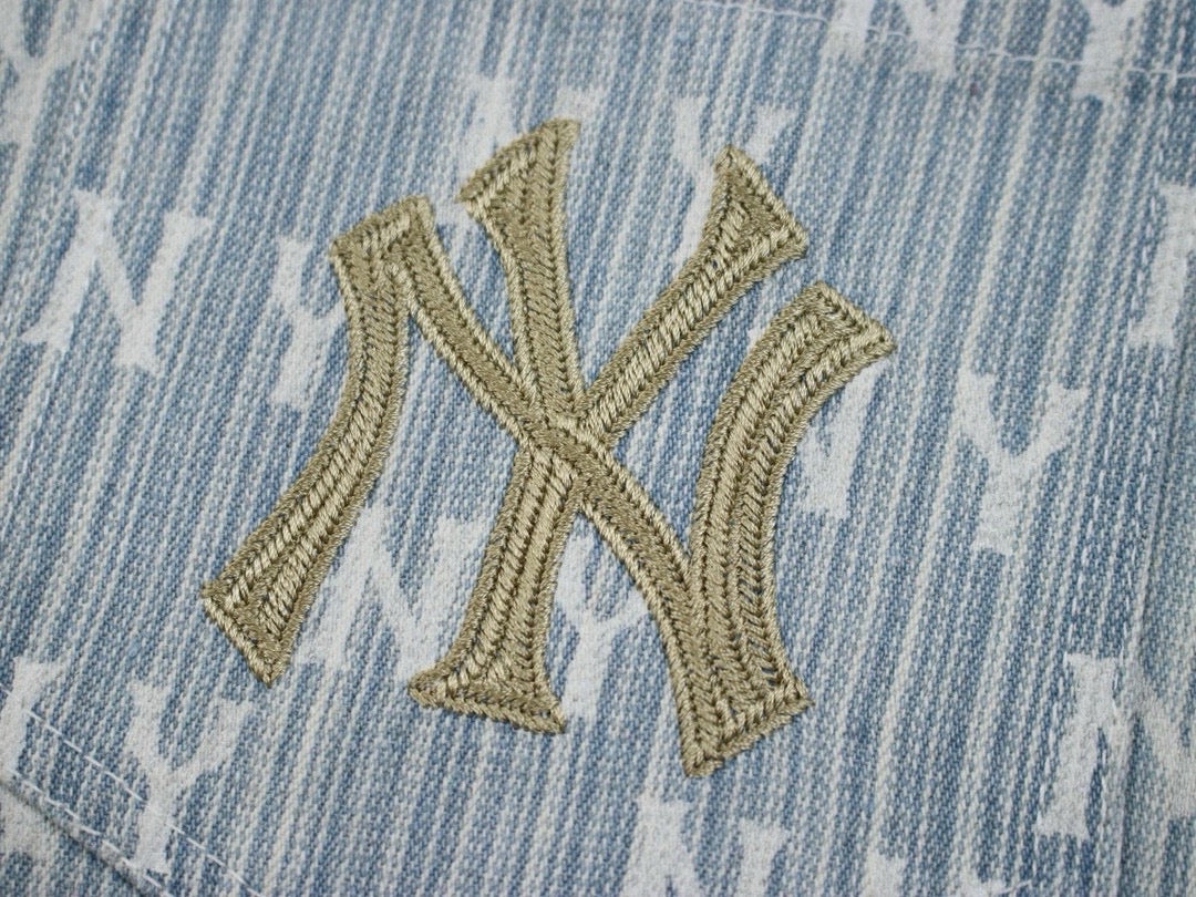 NY Yankees All-Over Monogram Jacquard Woven Shirt