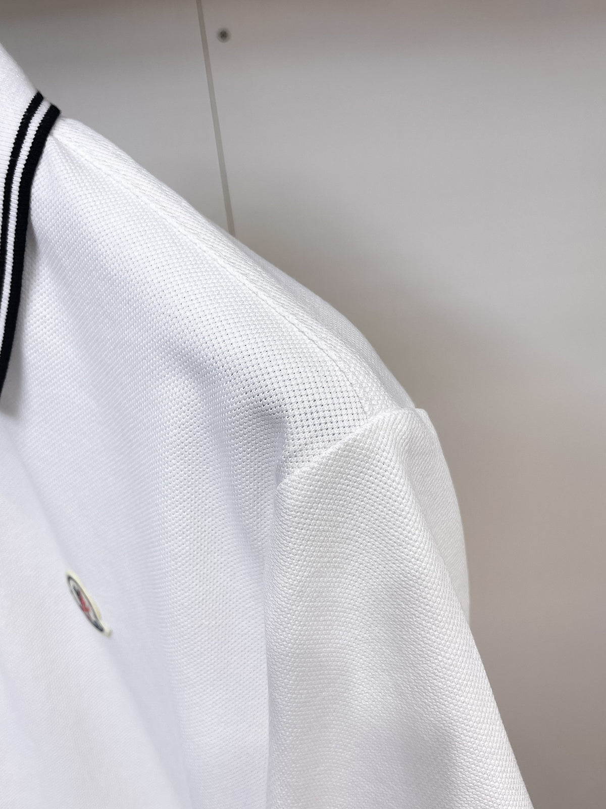 Moncler Striped‑Trim Short‑Sleeve Polo Shirt (White)