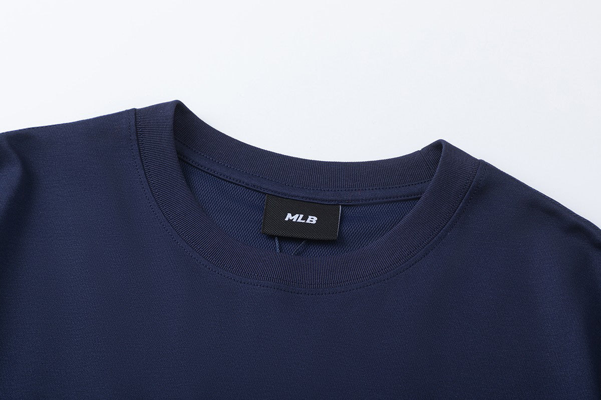 NY Yankees × New Era Outline Logo T-Shirt