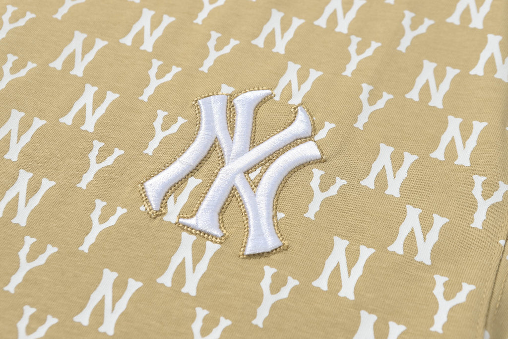 NY Yankees All-Over Monogram T-Shirt